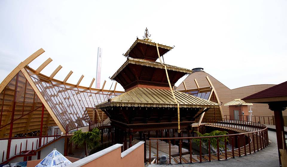 Le pavillon du Népal mêle tradition et modernité. 