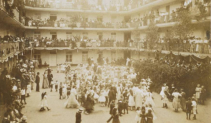 Fête du Travail au Familistère en 1909.