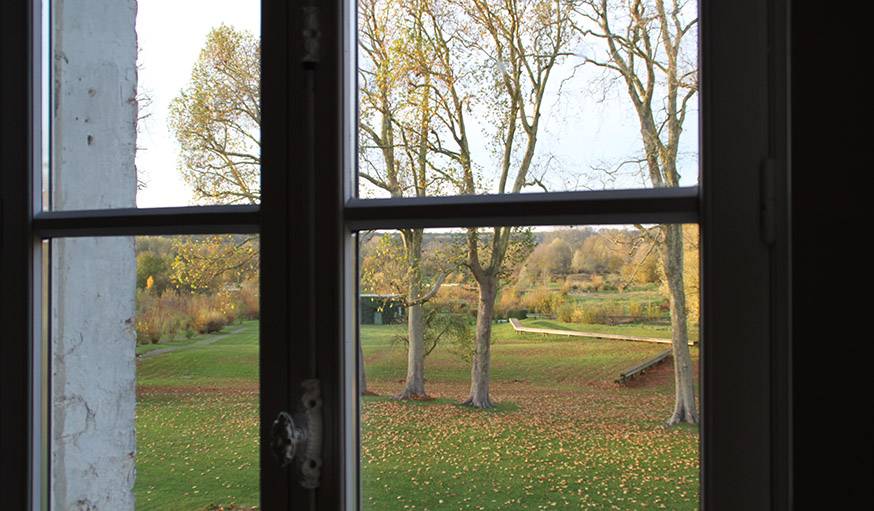 Vue prise depuis une fenêtre du familistère de Guise (Aisne), le 9 novembre.