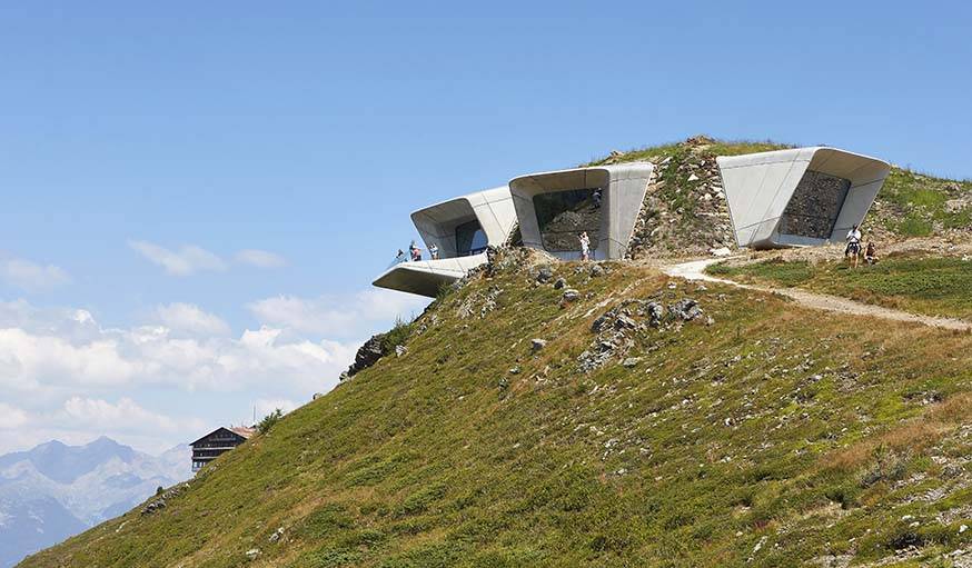 Musée Messner Mountain, par Zaha Hadid.