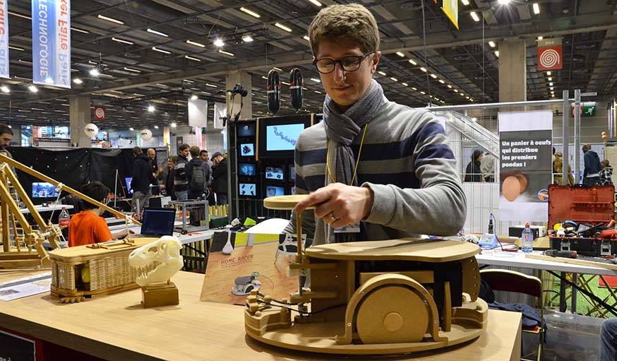 Virgile Frentzel et son bolide électrique.