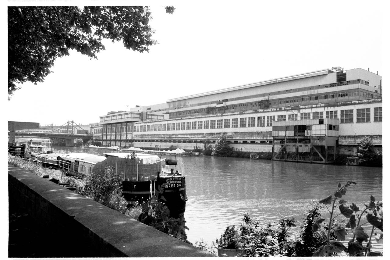 Les usines Renault de l'Ile Seguin.