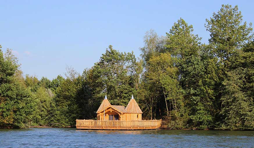 Château flottant en Franche-Comté.