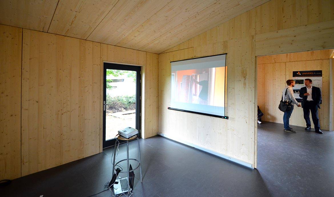 Intérieur de la maison modulable inaugurée à Vitry.