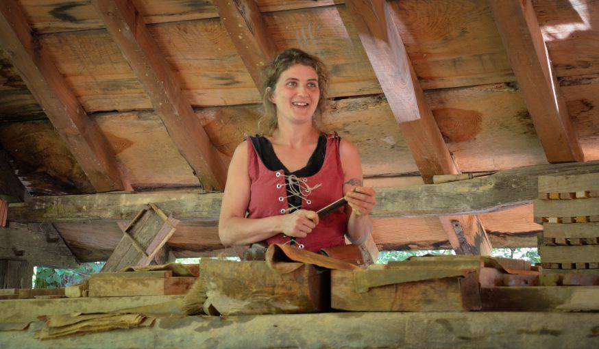 Une des tuilières de Guédelon.