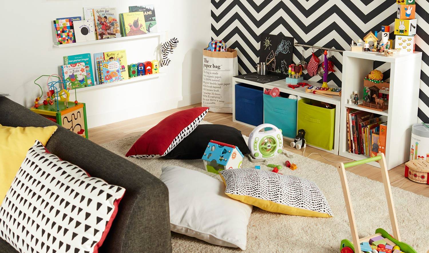 Un coin lecture pour enfant, installé par exemple dans le salon. 