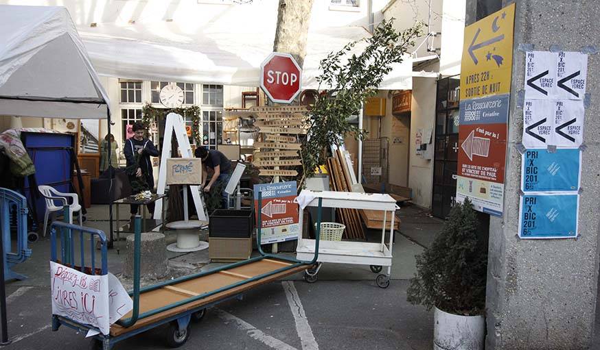 La ressourcerie créative, sorte de petite brocante où on peut dénicher de petites merveilles. 