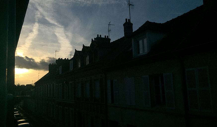 Coucher de soleil sur Compiègne (Oise), le 11 décembre.