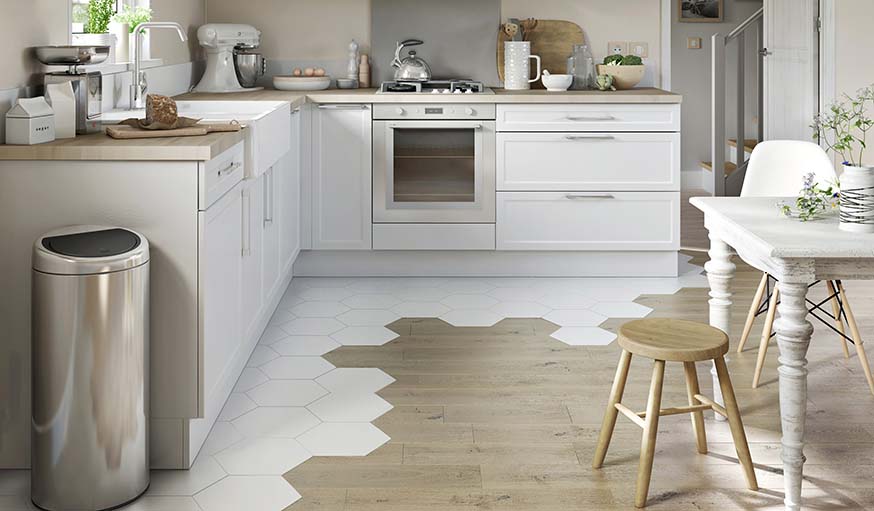 Carrelage sol et mur anthracite Kanya blanc.