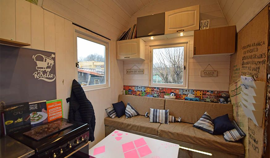 Le salon de la tiny house.