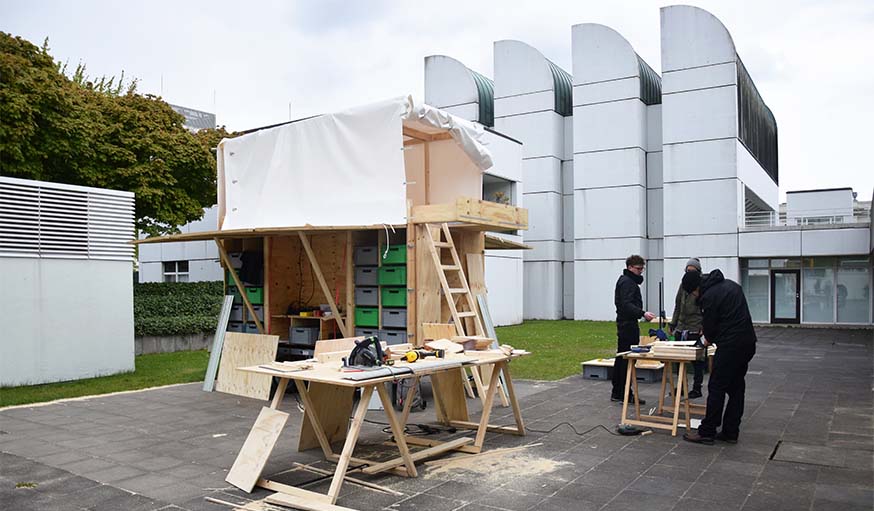 Atelier fabrication de cajón.