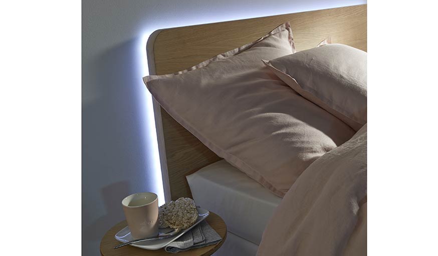 Illuminez votre chambre à coucher avec des rubans LED