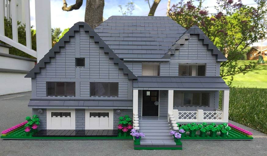 Une artiste reproduit des maisons entières en LEGO 