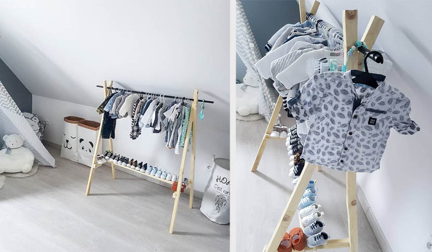 Portant vêtements enfants et bébés gris