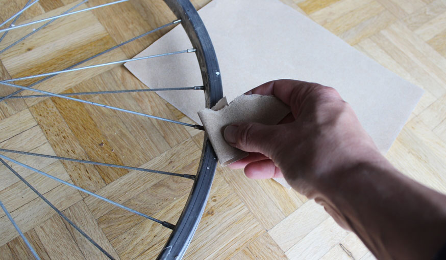 Tuto fabriquer une horloge avec une roue de vélo 1