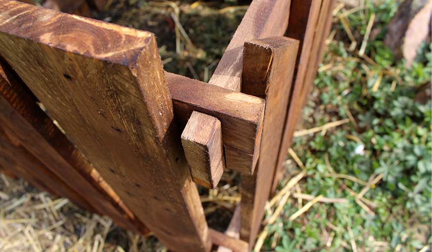 Jardinage : comment fabriquer un double bac à compost en bois de palettes