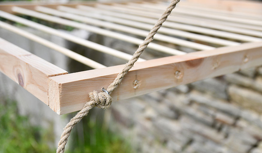 Tutoriel pour fabriquer un étendoir à linge en bois pour le jardin