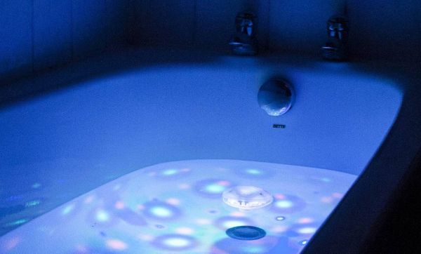 Ambiance disco dans votre baignoire