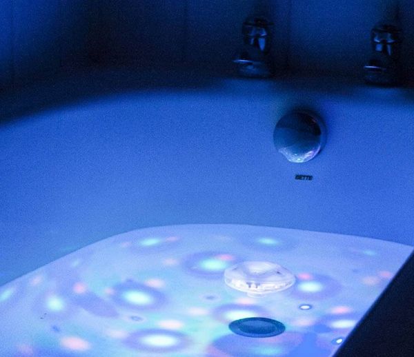 Ambiance disco dans votre baignoire