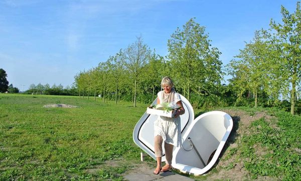 Un réfrigérateur enterré dans votre jardin