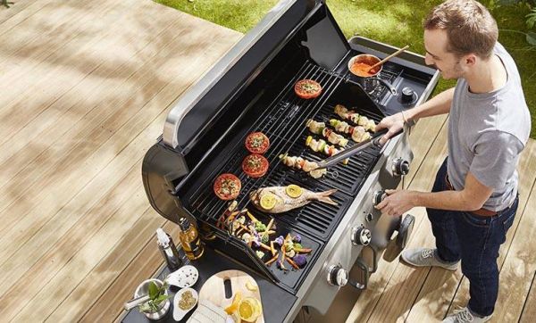 Régaler son été : choisir son barbecue