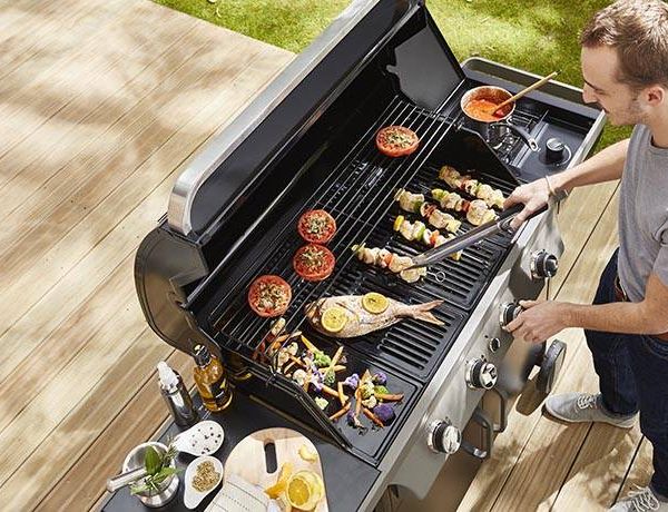 Régaler son été : choisir son barbecue