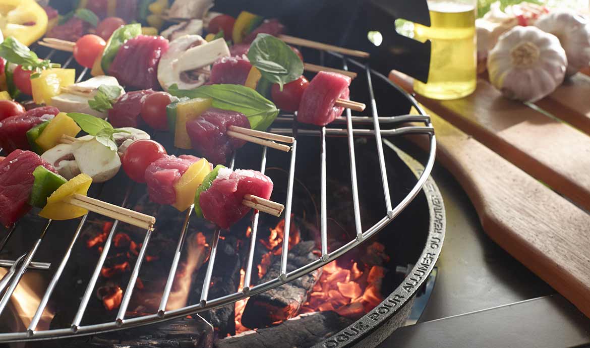 Une méthode extrêmement efficace pour allumer son barbecue au charbon