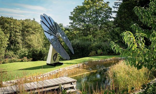 Produire de l'électricité grâce à une fleur solaire géante