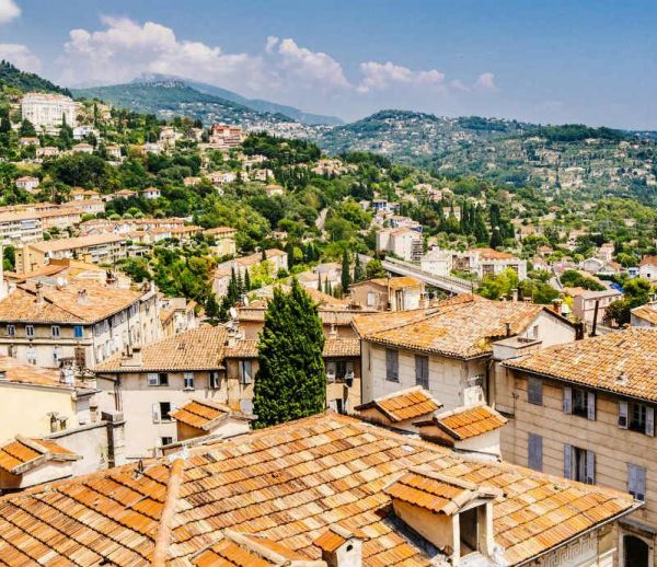 Et si vous emménagiez dans l'ancienne prison de Grasse ?