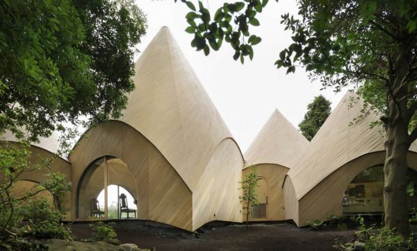 Des tipis étonnants pour une retraite poétique