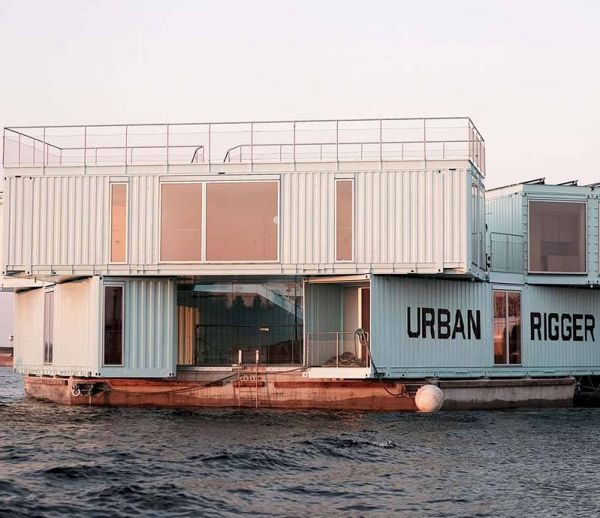 Cette résidence étudiante flotte sur la mer