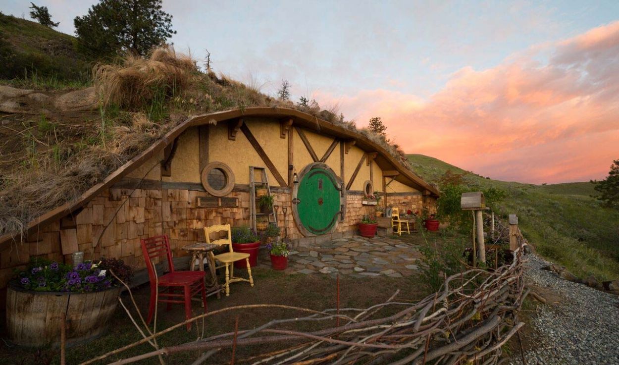 Passez la nuit dans cette authentique maison de Hobbit