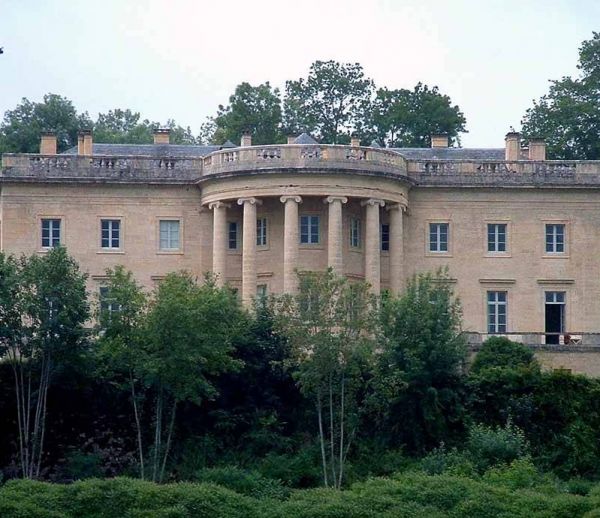 Le saviez-vous ? Il existe une copie de la Maison-Blanche en Dordogne