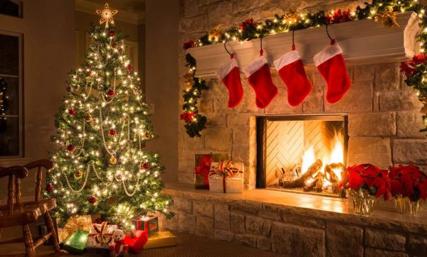 Noël aux USA : pour un bon feu de cheminée, tout le monde allume sa télé