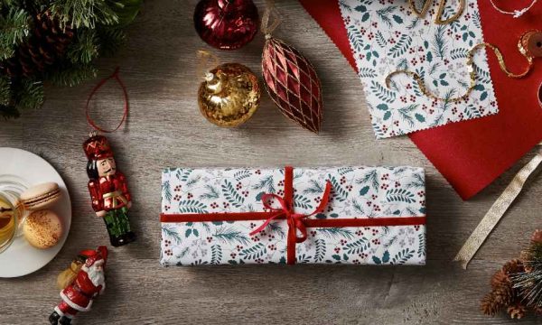 6 idées originales pour réutiliser vos papiers cadeaux après les fêtes