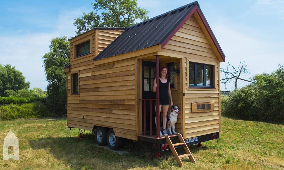 Tiny House en autoconstruction elle a construit sa mini  