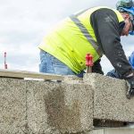 Construire une maison avec des briques de chanvre emboitables est désormais possible.