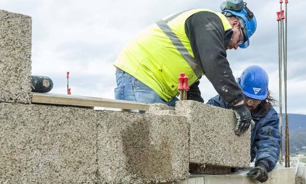 Pourquoi ne pas construire votre maison avec des briques... de chanvre ?
