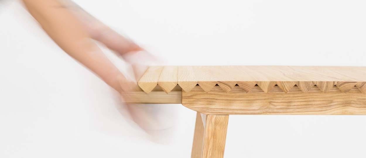 La Wooden Cloth : table à rallonges ou oeuvre d'art ?