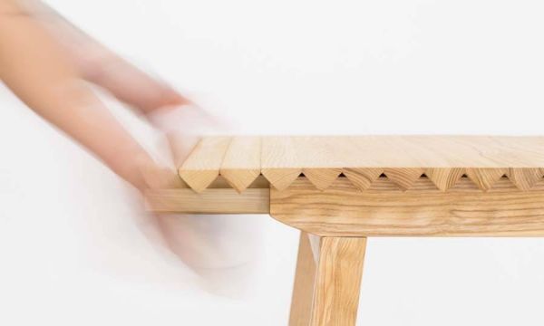 La Wooden Cloth : table à rallonges ou oeuvre d'art ?