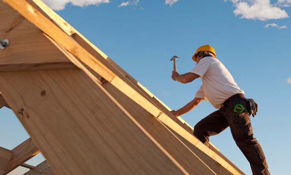 Maison en bois : peut-on en construire partout en France ?