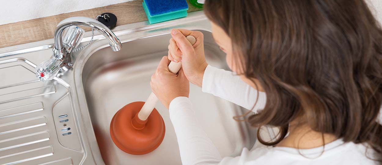 Comment déboucher facilement et naturellement ses canalisations