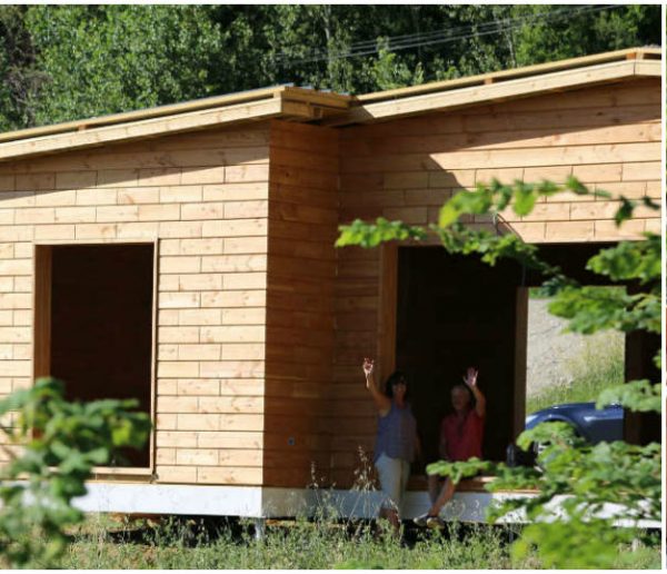 Brikawood : une maison passive qui s'élève comme un jeu de construction