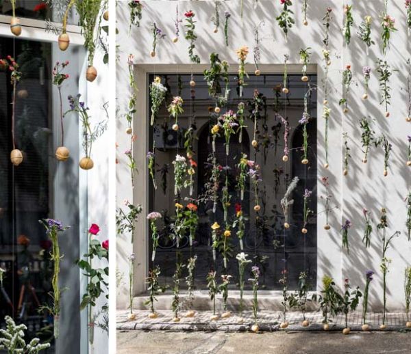 Une façade recouverte de plus de 2 000 fleurs