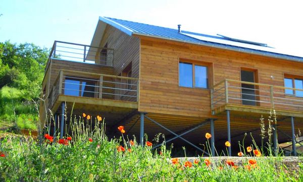 Connaissez-vous les fondations en pieux vissés pour des maisons plus écolos ?