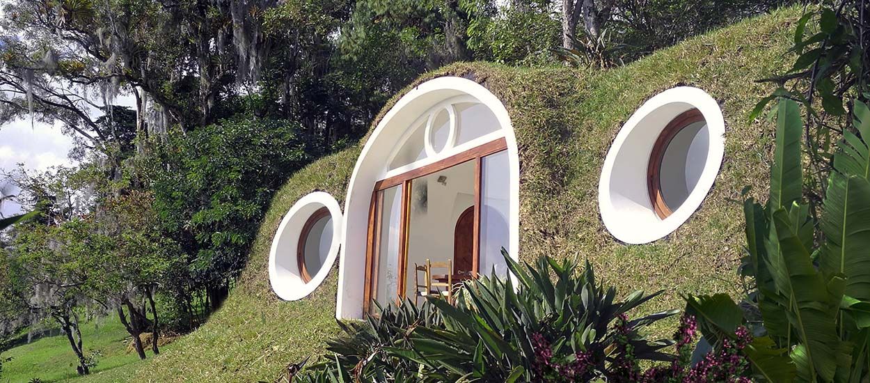 Ces maisons de Hobbits sont fabriquées avec du plastique recyclé