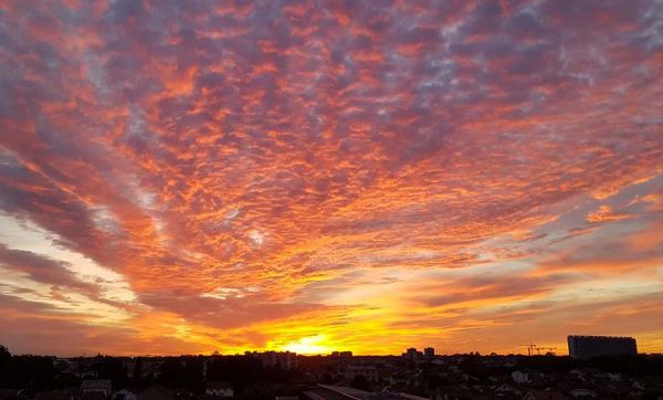 Ciel de feu et de tonnerre : vos plus belles photos de mai !