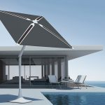 Le "SunFlower" est un parasol solaire fabriqué par la start-up américaine Shadecraft