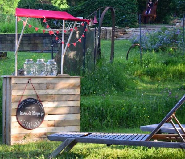 Tuto : Fabriquez un adorable bar à limonade en palette pour vos enfants (ou pour vous !)