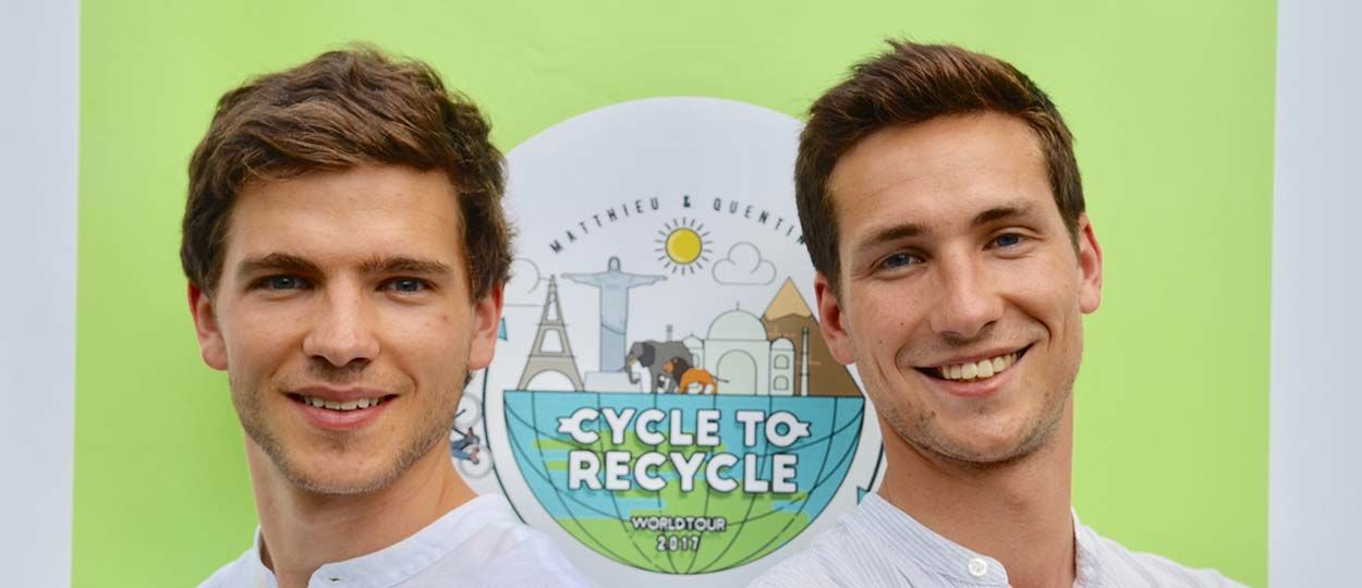 À 23 ans, ils parcourent le monde à vélo pour sensibiliser au recyclage du plastique